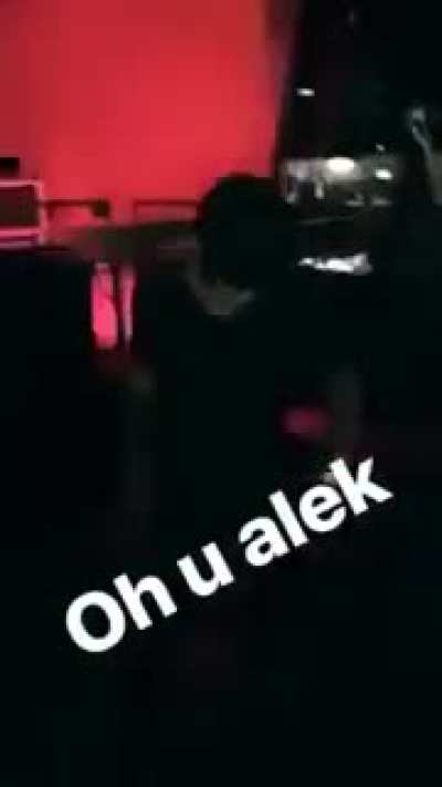 Oh u Alek Opening Anime Foda - Obs: Criação autoral do papai aqui 😎