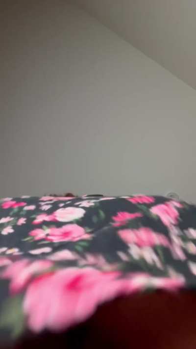I want you to cum on my pussy! Please contact me!