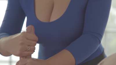 Ella Knox massage turns into oiled up sex.