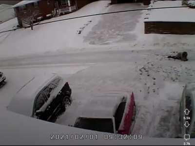 Guy shoots neighbors after argument