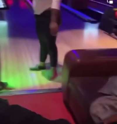 Bowling date