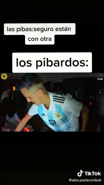 Las pivas vs Los pibardos😎