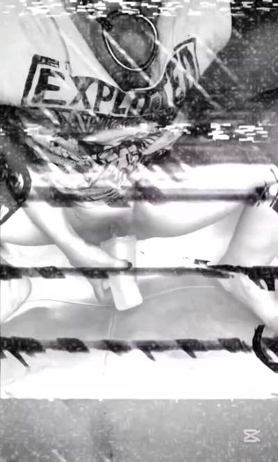 Gokden riot by cryst<wbr>al_st<wbr>rakre<wbr>mjna (fansly)