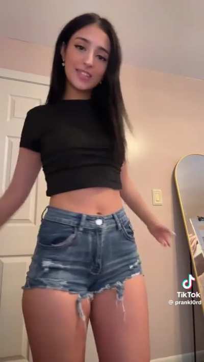 i’d let her step on me