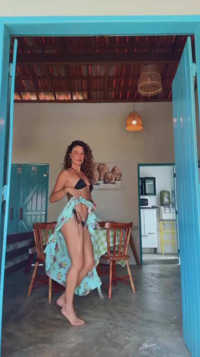 Isis Valverde