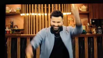 Rohit Sharma and Shreyas Iyer dancing 