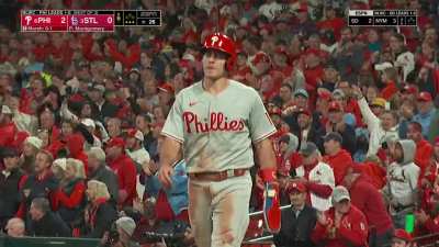 [Highlight] The Phillies get caught in a 1-3-6-3 rundown as Bohm attempts to steal 2nd with Realmuto on 3rd base (with 2 outs)
