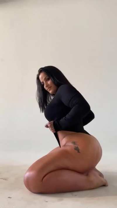 👚👙🥿👠