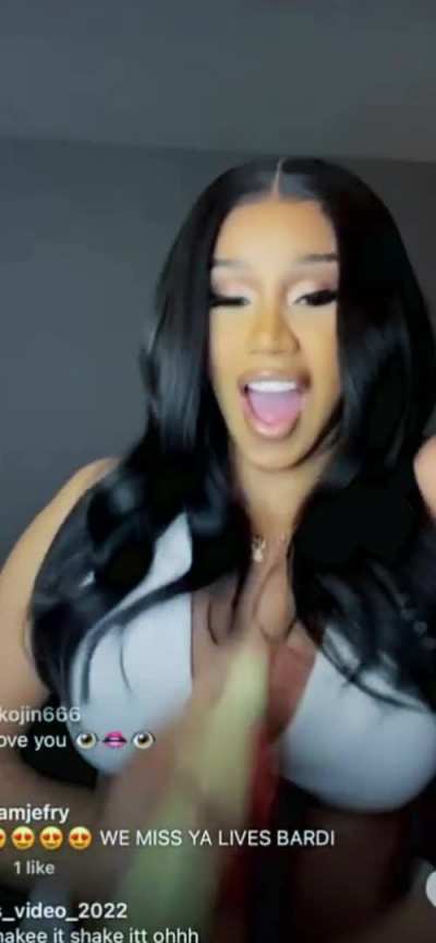 Cardi live