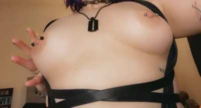 Hey cutie 😜 let me fulfill your kinkiest fantasies 🖤[fet]friendly💦[dom]or[sub]👅[sext]lets play😜[vid][pic]customs made just for you🍭[gfe]let me please you in every way🥀[pty][sck]🍒[aud]let’s talk dirty🔥[rate]👀💌 info & Menu in comments ￼