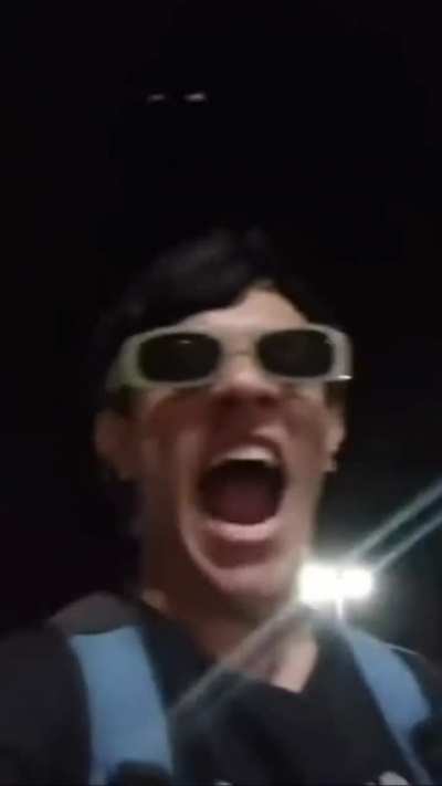 Que Linda NochEeEeeeE (bajen el volumen)