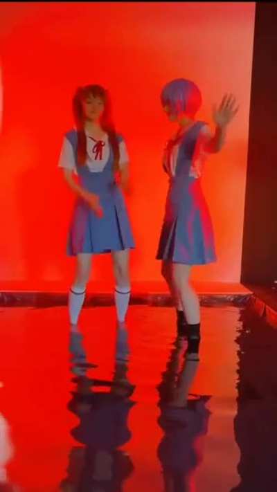 It is so strange to see rei and asuka dancing and being happy but I admit that I don't mind seeing them like this and they are very cute