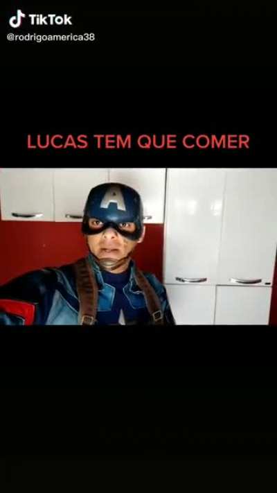 Título foi comer pra virar super herói