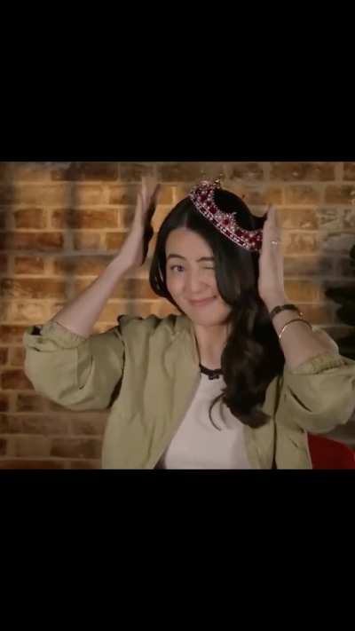 Jane with crown
