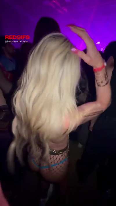 Bass hits harder when I move like this