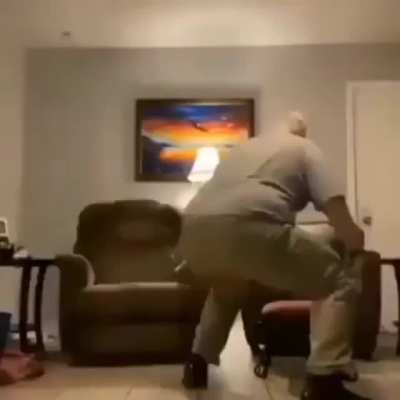 😳