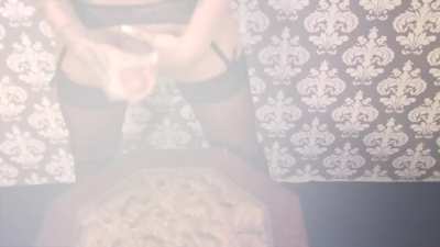 Honey Foxxx working herself up to a thick ropey load