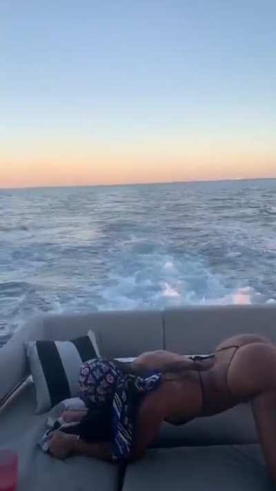 Casi an Katya twerking on vacations part 4