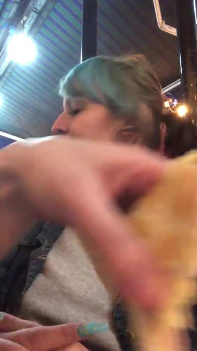 This was my first time that a feeder fed me in public 👉🏻👈🏻❤<wbr>️