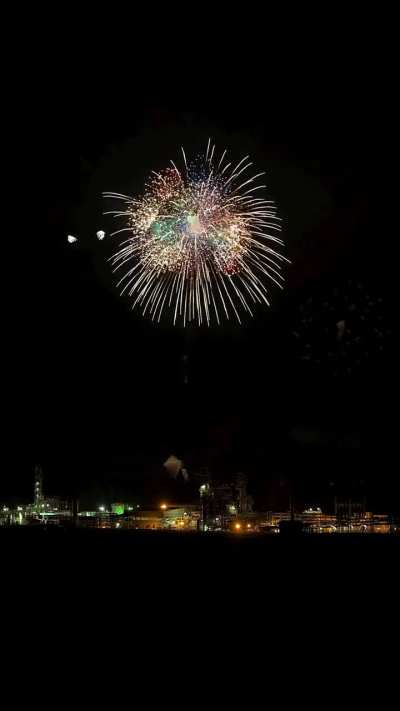 Caught this perfect firework tonight