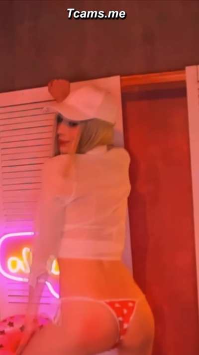 Would you dare lick my ass?