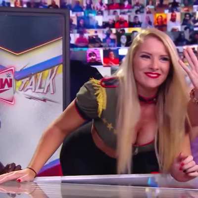 Lacey Evans
