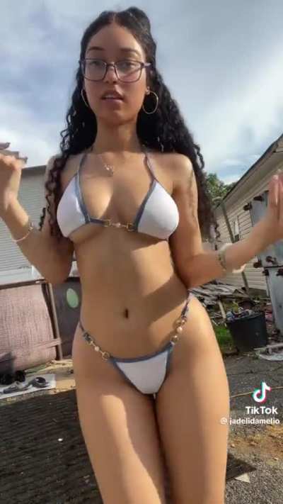 @jadelidamelio