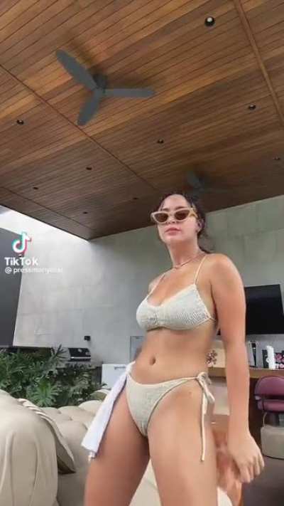 Yassi Pressman