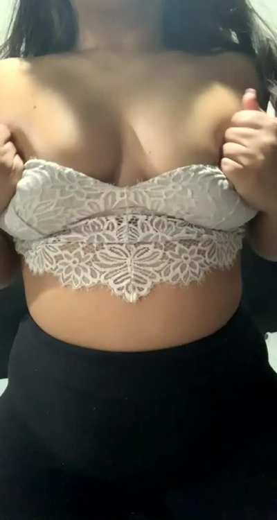 Can we be breast friends 👅 🤤 😚 (OC)