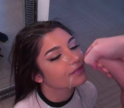 pretty cumslut loves to get blasted