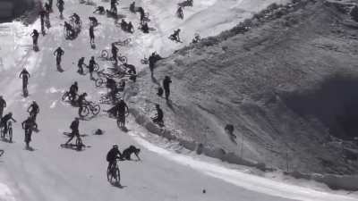 WCGW Snow bike racing