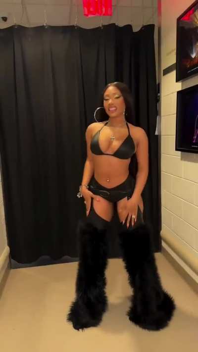 😍 
