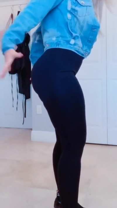 Look at that jiggle😳