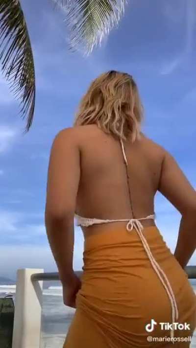 Damn 🤤