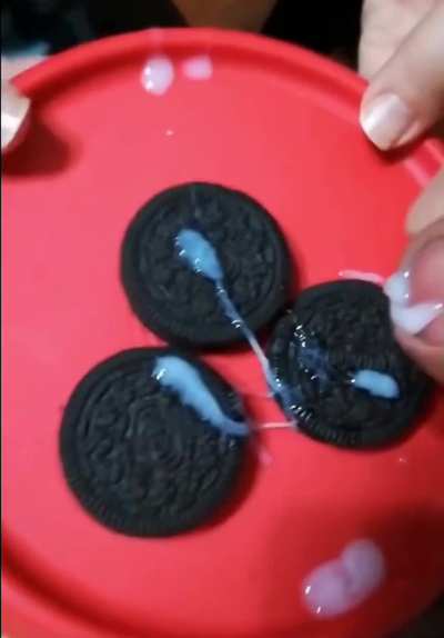 Chup chaap apne khane mai aise hi mera cum daal aur kha kyunki yehi teri aukaat hai. Maa ki lodi, chinaal tu sirf ek raand h lund choosti raand, moot peene wali bhool mat jaio