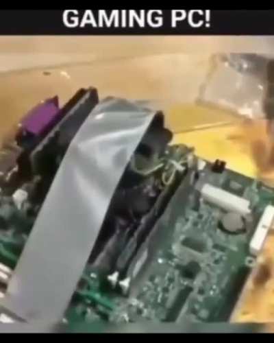 Armando la pc (Es mi primer post, no sé si alguien ya subió esto) 😳👉👈