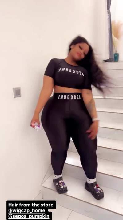 Sexy in black 😩