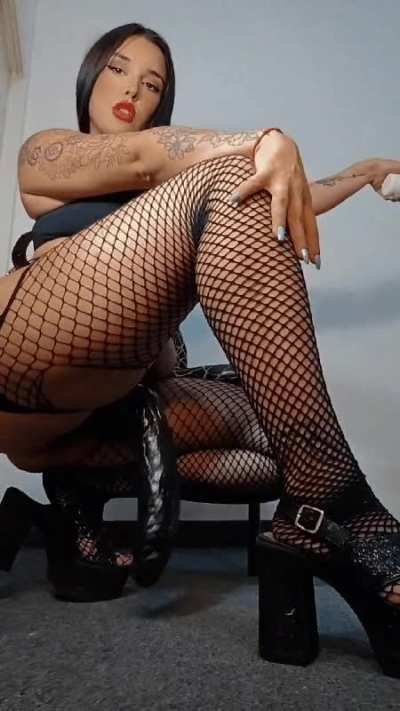 GET UNDER ME