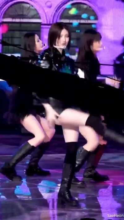 IVE • GAEUL → KITSCH FANCAM • SBS INKIGAYO 230423