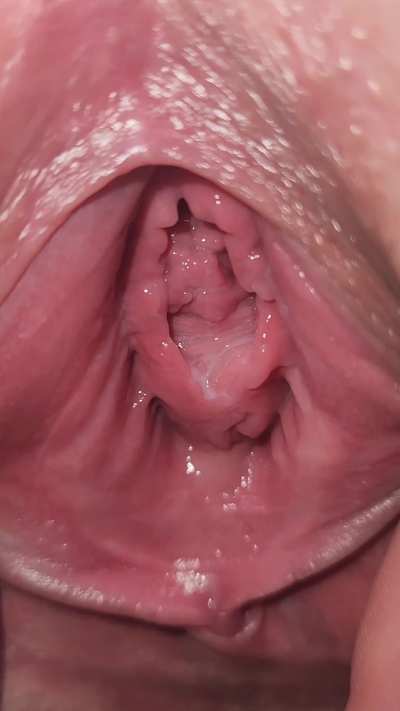 Pussy tongue wink