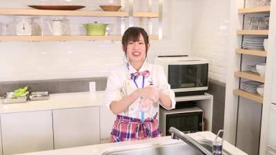 Rieri singing happy birthday to herself