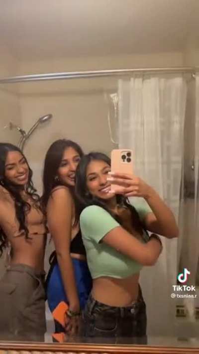 pick your desi 👀