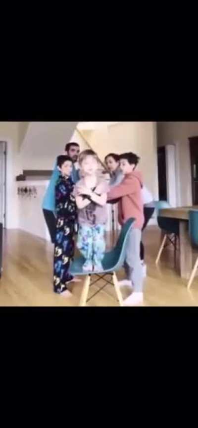 Not sure if it’s been posted here before but here you go (sorry for size of video)