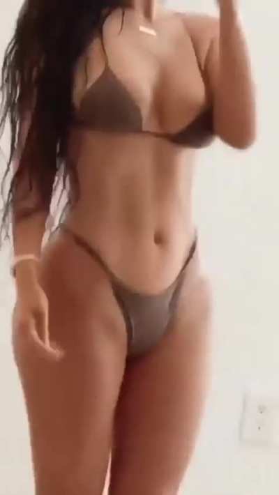 Kylies abs are insane