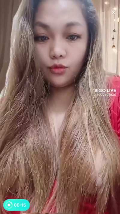 Subtle Nip slip 2