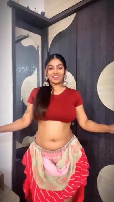 Latina ass twerking
