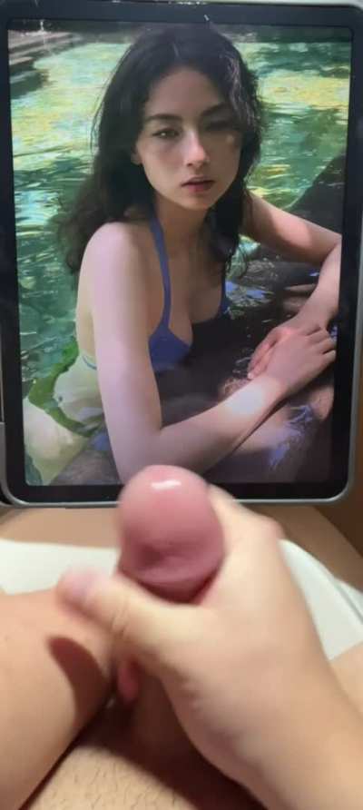 Let's all help Kyedae fill up her pool