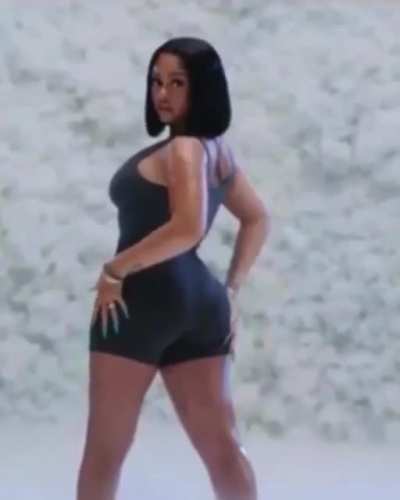 She Fine 😌👀