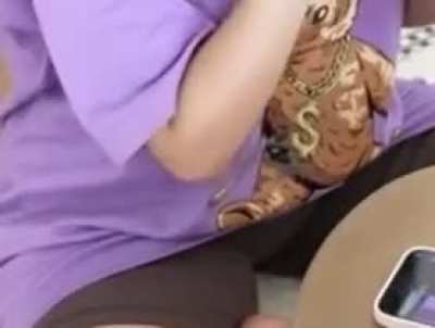 zoomed cameltoe