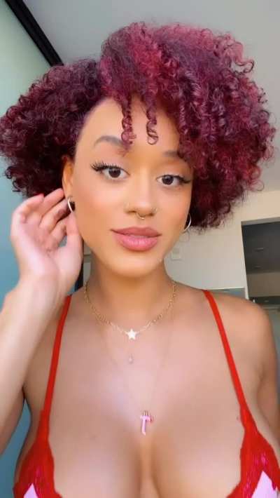 Pretty w/ them titties (stormimaya)